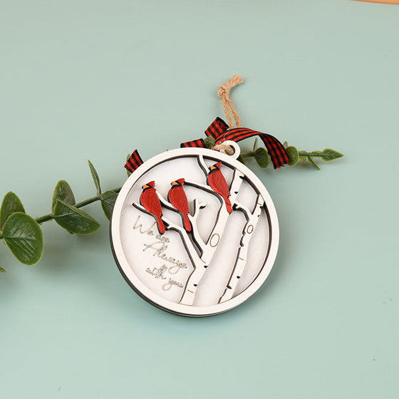 Handgefertigter Gedenkschmuck mit Kardinälen