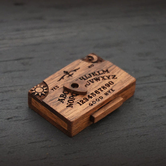 Miniatur-Spiritusbrett mit Schublade