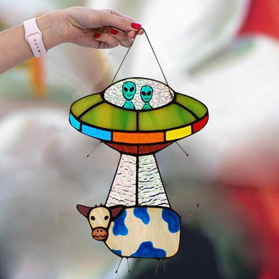 Bemalter UFO Kuh-Anhänger
