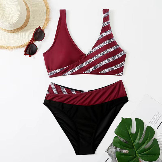 Neuer Bikini mit Split-Print