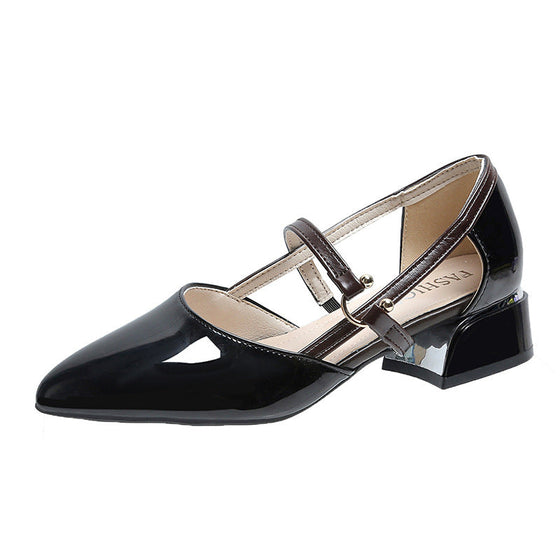 Niedrig ausgeschnittene High Heels mit spitzer Zehenpartie