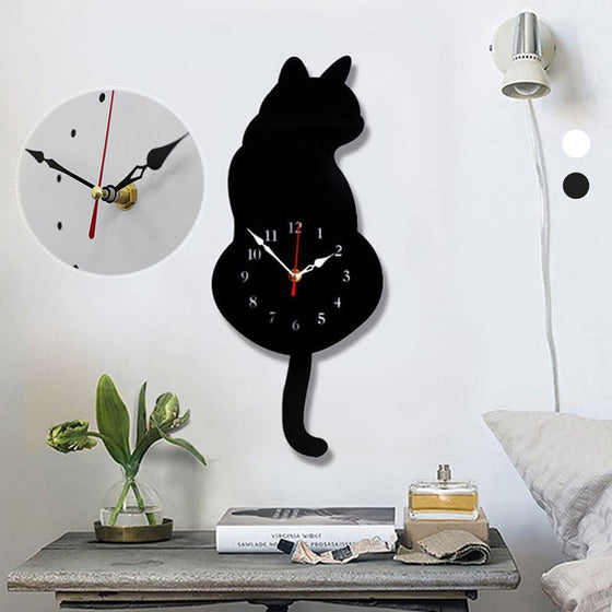 Wanduhr mit wedelndem Schwanz der nordischen Katze