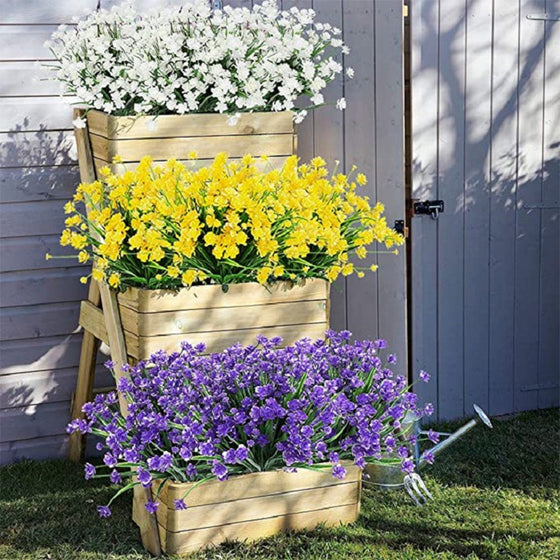 Künstliche Blumen im Freien