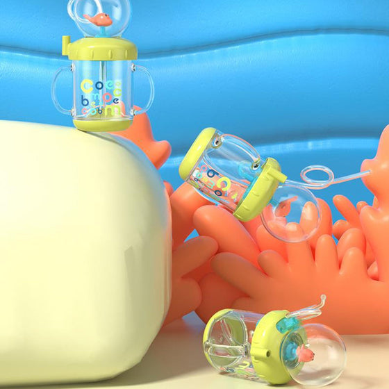 Baby-Trinkbecher mit Walspritzer