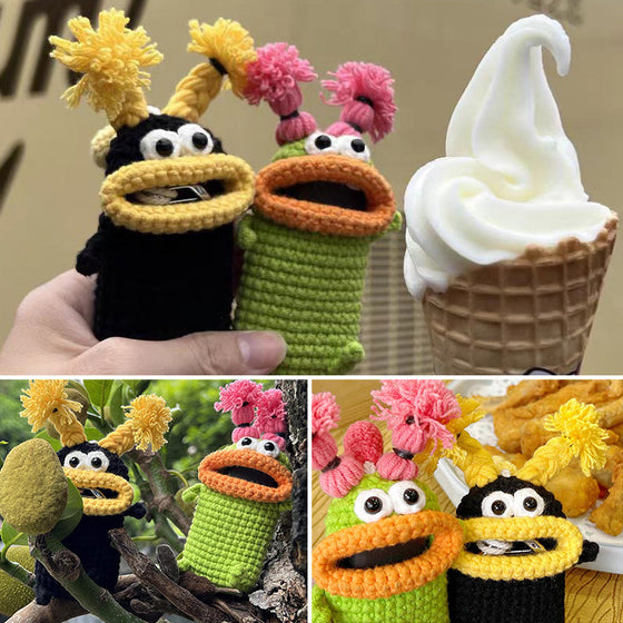Kreatives ausziehbares Schlüsseletui aus handgestrickter Wolle